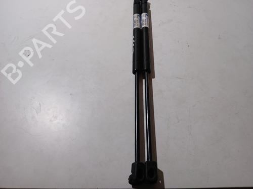 Used Tailgate lift support ALFA ROMEO 147 (937_) 1.9 JTDM 8V (937.AXD1A, 937.AXU1A, 937.BXU1A) (120 hp) 31716505