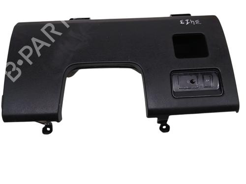 switch-land-rover-discovery-v-l462-2016-31975399 main image