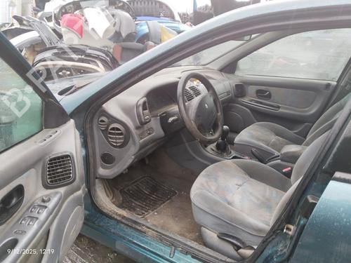 Left front window switch RENAULT LAGUNA I (B56_, 556_) 2.2 dT (B569) | BP32074462I27 