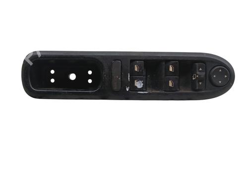 Used Left front window switch Left front window switch PEUGEOT 407 (6D_) 1.6 HDi 110 (6D9HZC, 6D9HYC) (109 hp) 34559038 34559038