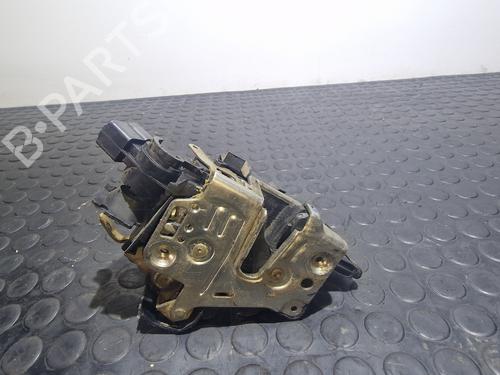 Used Front left lock MERCEDES-BENZ E-CLASS (W210) E 290 Turbo-D (210.017) (129 hp) 20823834