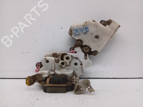 Højre fortil lås NISSAN TERRANO I (WD21) 2.7 TD 4WD (LBYD21) (99 hp) 31646487