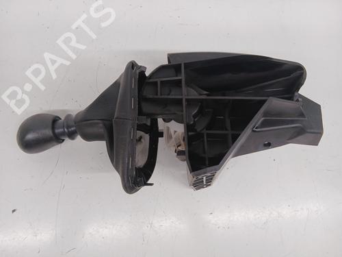 Used Gear lever RENAULT MASTER II Van (FD) 2.5 dCi (120 hp) 27316114