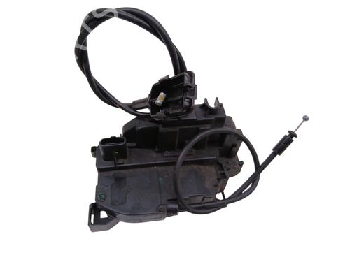 Used Rear left lock RENAULT CLIO III (BR0/1, CR0/1) 1.5 dCi (BR17, CR17) (86 hp) 31904184