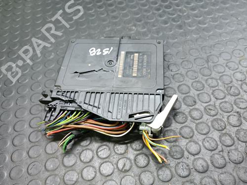 Módulo eletrónico Módulo eletrónico MERCEDES-BENZ E-CLASS (W210) E 300 D (210.020) (136 hp) 39899583 39899583