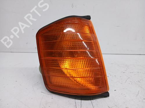 Used Right front indicator Right front indicator MERCEDES-BENZ 190 (W201) E 2.0 (201.024) (122 hp) 33239381 33239381