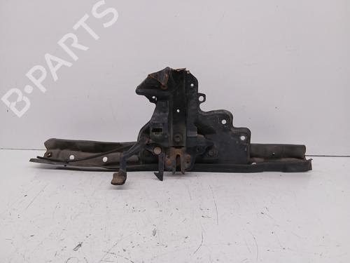 Used Hood lock NISSAN TERRANO II (R20) 2.7 TDi 4WD (125 hp) 27491420