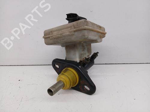 Brake master cylinder LAND ROVER DISCOVERY II (L318) 2.5 Td5 4x4 | BP27407215M77 