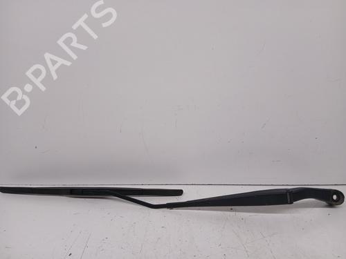 Used Front windshield wiper arm MITSUBISHI L200 / TRITON (KJ_, KK_, KL_) [2014-2025]  27533875