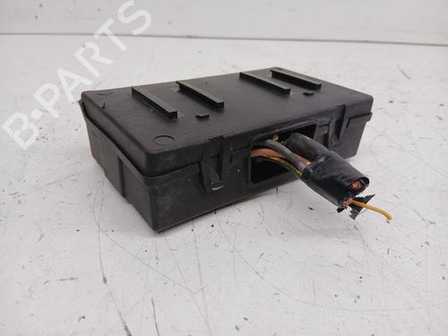 Boîte à Fusibles PEUGEOT 407 Coupe (6C_) 2.7 HDi (204 hp) 29220231