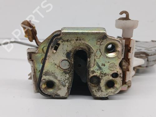 Used Front right lock NISSAN TERRANO II (R20) 2.7 TDi 4WD (125 hp) 31653116