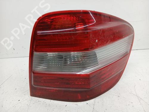 Used Right taillight MERCEDES-BENZ M-CLASS (W164) ML 320 CDI 4-matic (164.122) (224 hp) 29610917