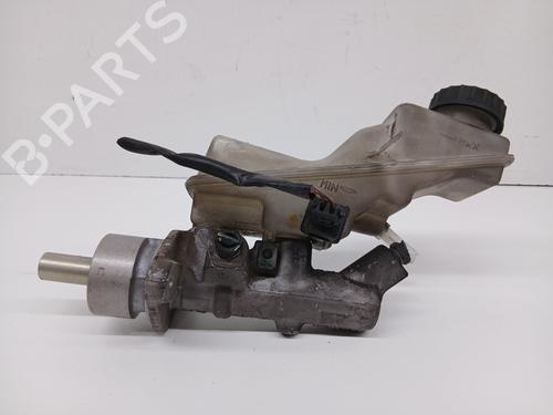 Used Brake master cylinder Brake master cylinder TOYOTA AVENSIS (_T25_) 2.0 VVT-i (AZT250_, AZT250R) (147 hp) 33658996 33658996