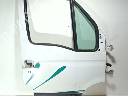 Used Right front door RENAULT MASTER II Van (FD) 2.5 dCi (120 hp) 24980135