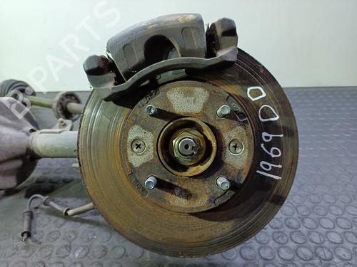 Used Right front steering knuckle KIA CARENS II MPV (FJ) 2.0 CRDi (113 hp) 27364515