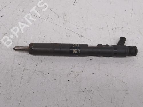 Injektor für FORD MONDEO I Saloon (GBP) 2.0 i 16V (136 hp) 28162885