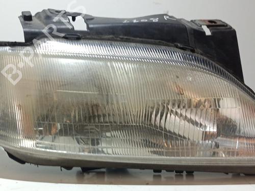 Used Right headlight CITROËN XSARA (N1) 1.9 TD (90 hp) 20815149