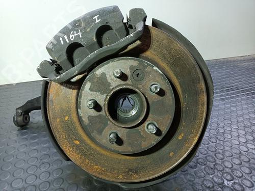 Used Left front steering knuckle LAND ROVER DISCOVERY III (L319) 2.7 TD 4x4 (190 hp) 20842804