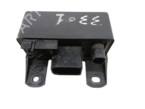 Used Electronic module MERCEDES-BENZ E-CLASS (W210) E 290 Turbo-D (210.017) (129 hp) 32658536