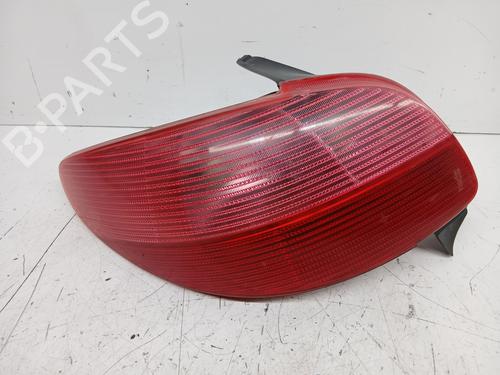 Used Left taillight PEUGEOT 206 Hatchback (2A/C) 1.1 i (60 hp) 29167349
