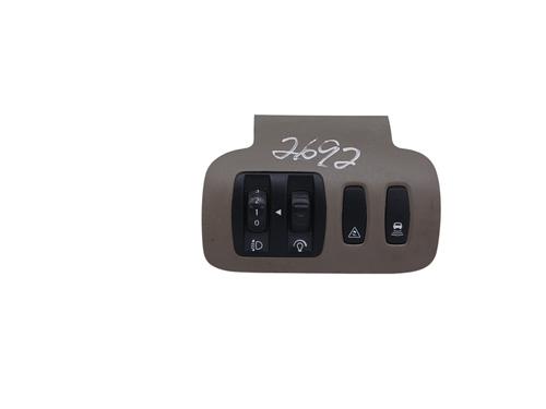 Used Headlight switch Headlight switch RENAULT GRAND SCÉNIC II (JM0/1_) 1.9 dCi (JM14) (131 hp) 33818340 33818340