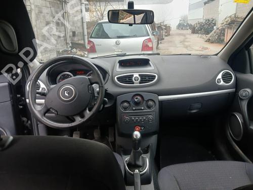 Middle console RENAULT CLIO III (BR0/1, CR0/1) 1.5 dCi (BR17, CR17) | BP31653159I22 