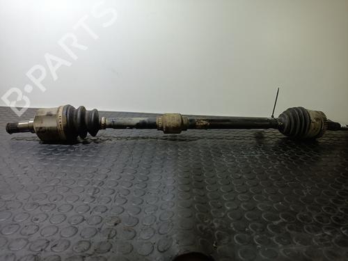 Used Right front driveshaft KIA CARENS III MPV (UN) 2.0 CRDi 140 (140 hp) 32428489