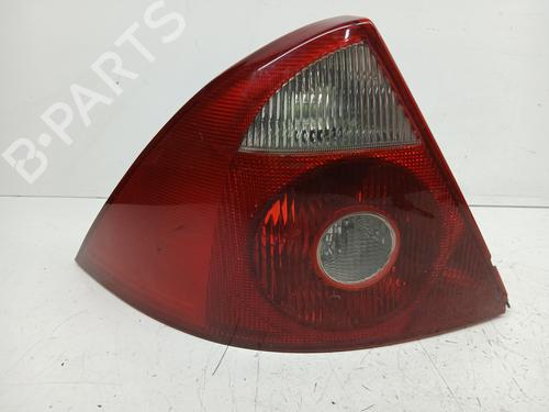 left-taillight-ford-mondeo-iii-b5y-2000-2001-2002-2003-2004-2005-2006-2007-33215988 main image