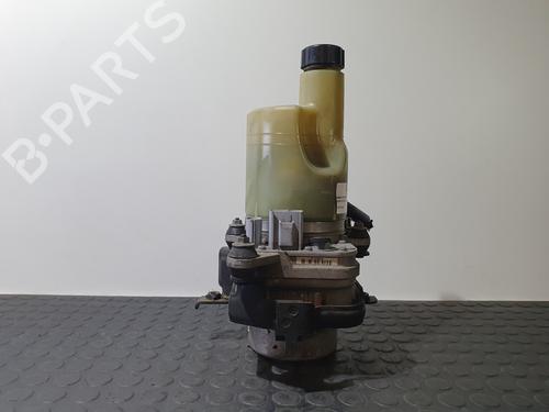 Stuurbekrachtiging pomp VOLVO S40 II (544) 2.0 D (136 hp) 32303326