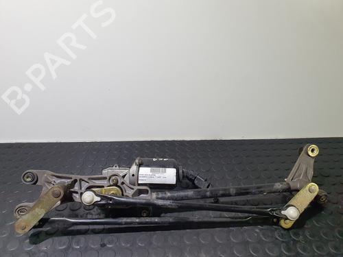 Used Front wiper motor KIA SORENTO I (JC) 2.5 CRDi 4WD (140 hp) 20836465