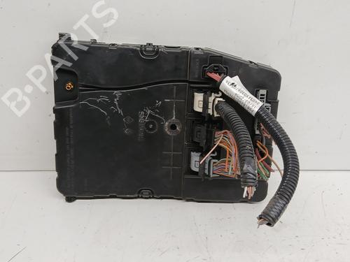 Fuse box RENAULT SCÉNIC II (JM0/1_)  | BP28530342E1 