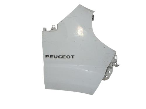 Used Right front fenders Right front fenders 38043296 38043296