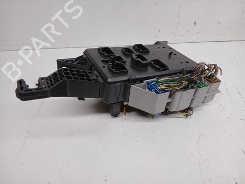 Used Fuse box FORD MONDEO III (B5Y) 2.0 TDCi (130 hp) 29220008