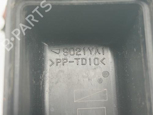 Fuse box SUZUKI GRAND VITARA II (JT, TE, TD) 1.9 DDiS All-wheel Drive (JT419, TD44, JB419WD, JB419XD,... | BP28000433E1 