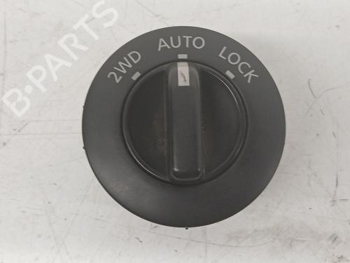 Used Switch NISSAN X-TRAIL I (T30) [2001-2013]  32737373