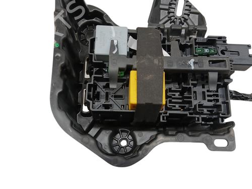 Used Fuse box Fuse box PEUGEOT 208 I (CA_, CC_) [2012-2021] 33756294 33756294