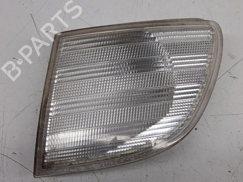Used Right front indicator MERCEDES-BENZ VITO Van (W638) 110 D 2.3 (638.074, 638.078) (98 hp) 24447800