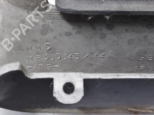 Grille MITSUBISHI GALLOPER (JK-01)  | BP21378139C40 