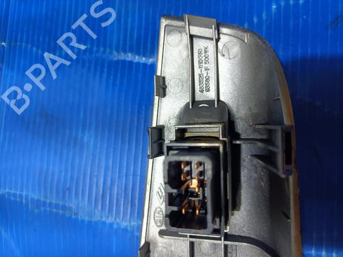 Right rear window switch KIA SPORTAGE II (JE_, KM_) 2.0 CRDi 4WD | BP20817261I28