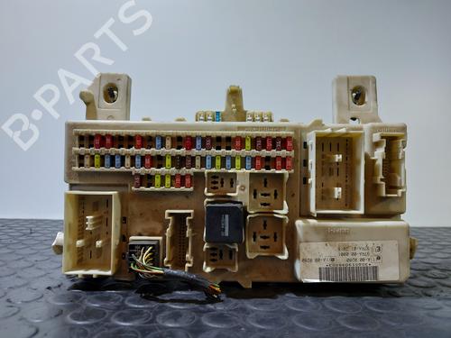Used Fuse box FORD FOCUS II (DA_, HCP, DP) [2004-2013]  20833753