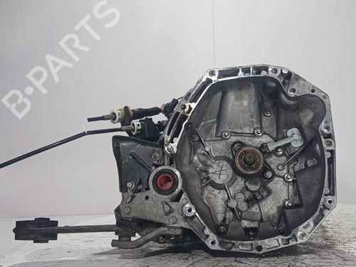 Boîte de vitesses Boîte de vitesses RENAULT MASTER II Van (FD) 3.0 dCi 140 (FD0T, FD0S, FD2T, FD3S, FD8S) (136 hp) 34251735 34251735