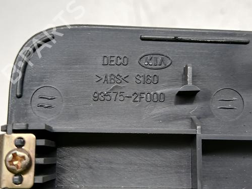 Right front window switch KIA CERATO I Hatchback (LD) 2.0 CRDi | BP29834642I26 