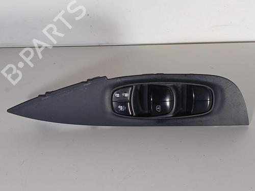 Used Left front window switch NISSAN QASHQAI II (J11, J11_) [2013-2026]  32453523