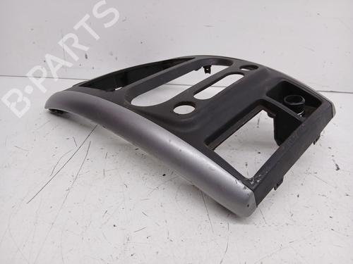 Middle console SUZUKI JIMNY Closed Off-Road Vehicle (SN) 1.5 DDiS 4x4 | BP29613330I22 