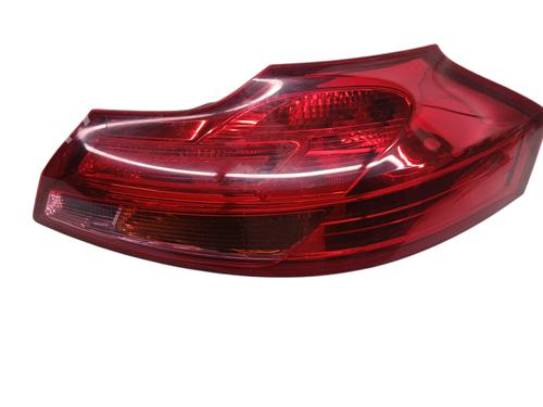 Høyre baklys Høyre baklys OPEL INSIGNIA A Country Tourer (G09) 2.0 CDTi (47) (131 hp) 33952527 33952527