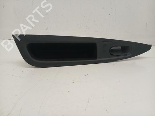 Used Left rear window switch NISSAN QASHQAI II (J11, J11_) [2013-2025]  30469312