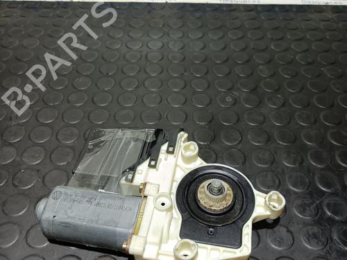 Rudehejsemotor bagstkærm venstre SEAT LEON (1M1) [1999-2006]  20826960
