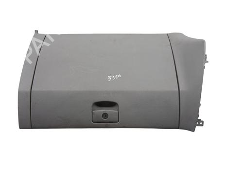 Used Glove box KIA SORENTO I (JC) 2.5 CRDi (163 hp) 32014637