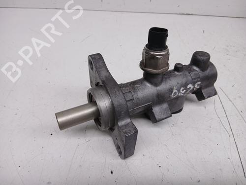 Used Brake master cylinder Brake master cylinder MERCEDES-BENZ M-CLASS (W163) [1998-2005] 33604863 33604863
