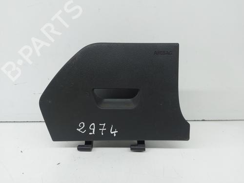 glove-box-seat-leon-5f1-2012-2013-2014-2015-2016-2017-2018-2019-2020-2021-32445105 main image